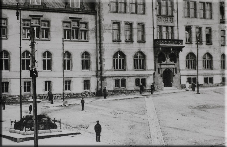 vielen Dank an die Familie Lauhoff/Gärtner für die Bereitstellung der Bilder aus dem Archiv von Kurt Lauhoff